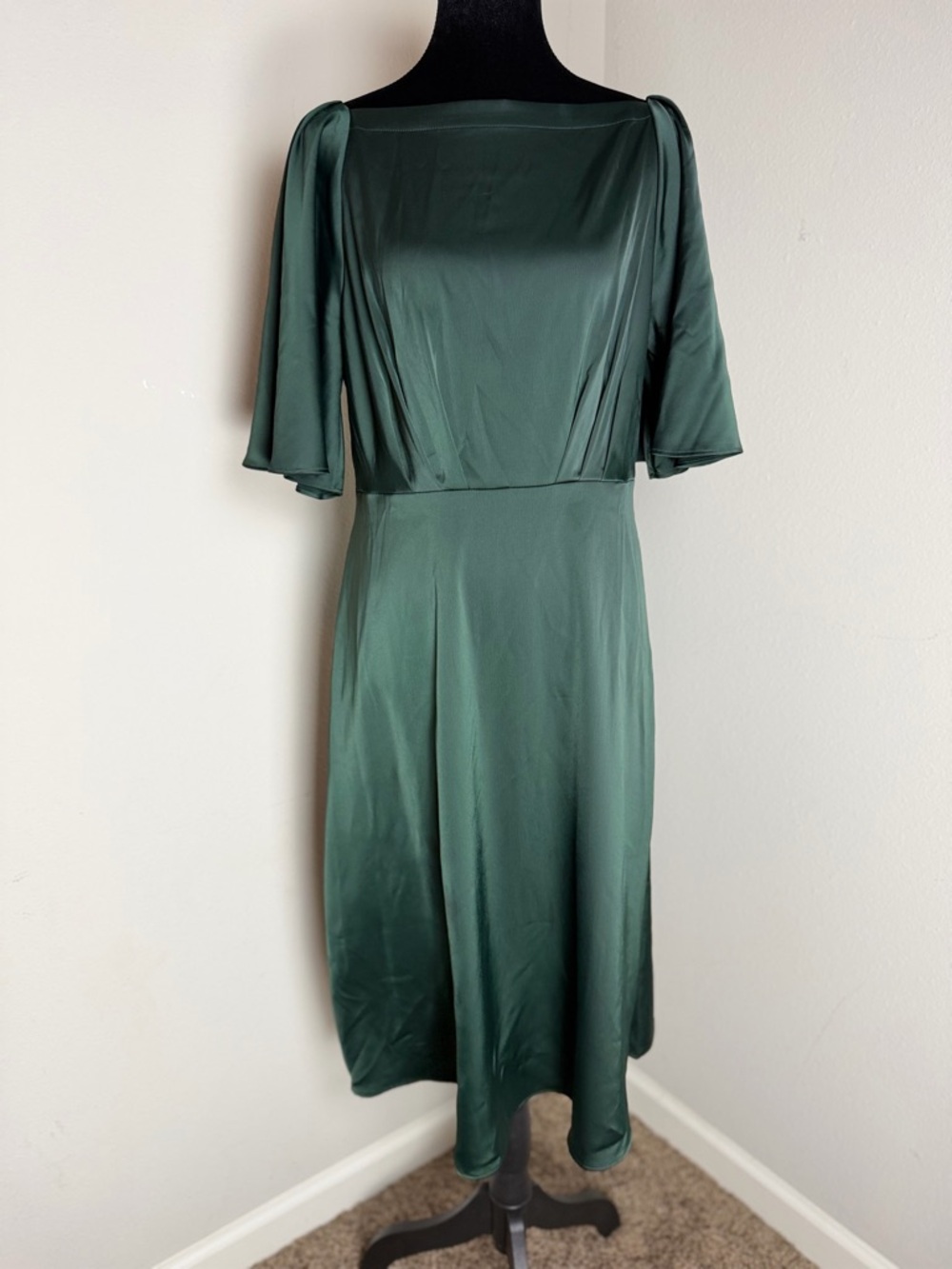 Banana Republic Emerald Green Satin Dress Size 8 Midi Flutter Sleeve Elegant NWT - Picture 10 of 15